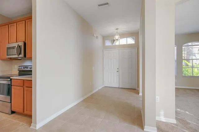 $2,600 | 15111 Shearcrest Drive, Lithia, FL 33547