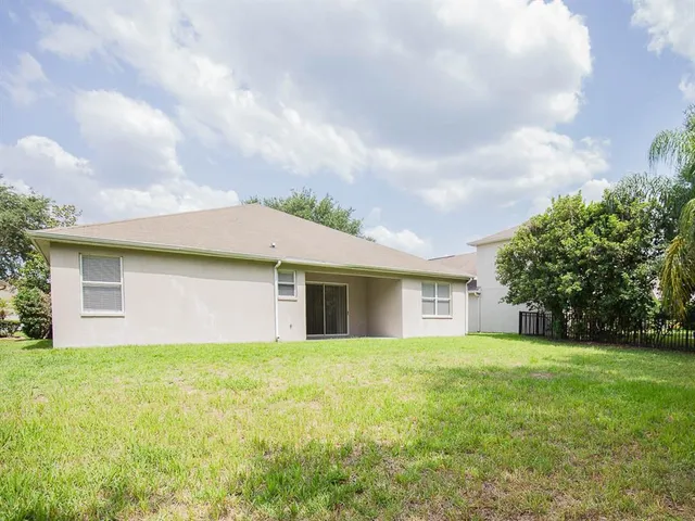 $2,600 | 15111 Shearcrest Drive, Lithia, FL 33547