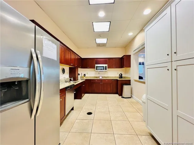 $5,300 | 7440 South Ocean Drive, Unit 324A, Jensen Beach, FL 34957