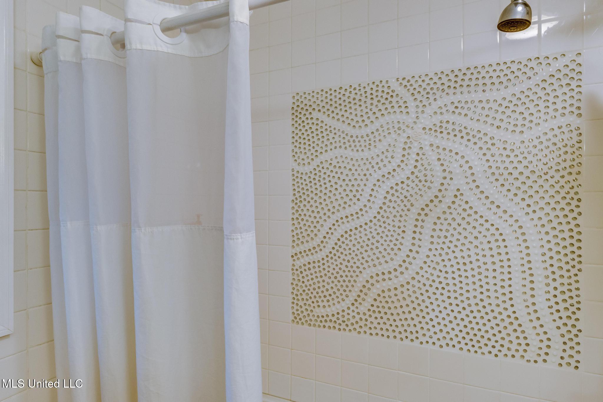 320 Carter Road Biloxi, MS 39531 - Photo 12 of 28 IMG_7188-Edit