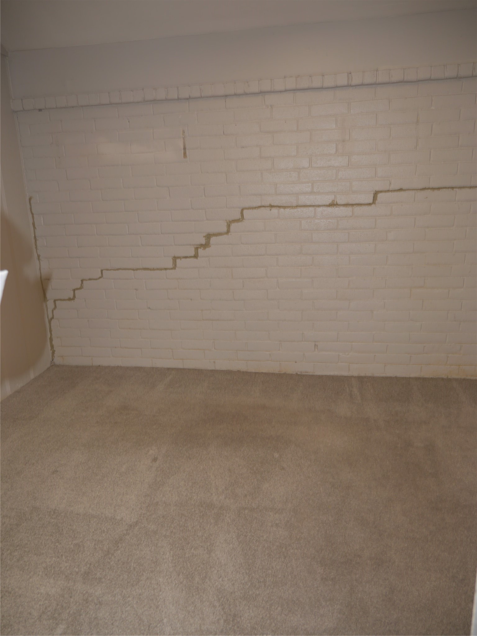 7410 Canasta Lane Houston, TX 77083 - Photo 18 of 33 a view of a closet