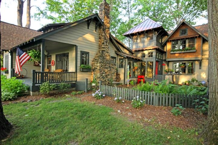 18673 Mission Road Traverse City, MI 49686 - Photo 4 of 59 1819396-3.JPG