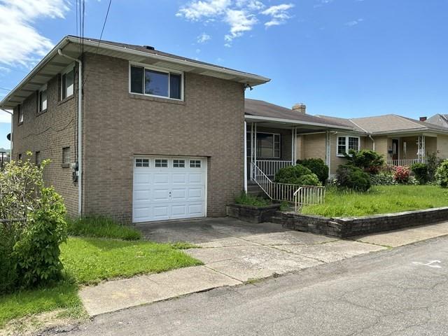 13 Schoen Street McKees Rocks, PA 15136 - Photo 1 of 22