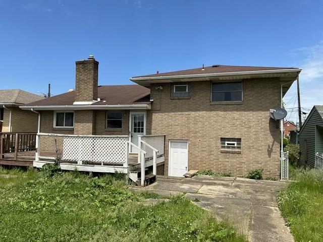 13 Schoen Street McKees Rocks, PA 15136 - Photo 4 of 22