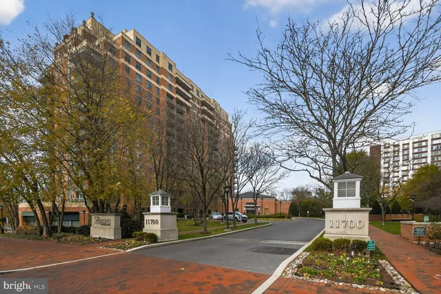 $2,200 | 11700 Old Georgetown Road, Unit 714, Rockville, MD 20852