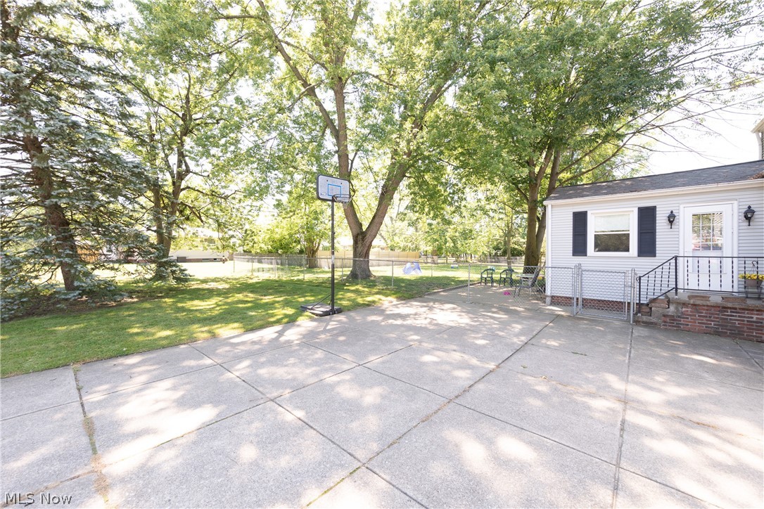 4958 Fairlawn Road Cleveland, OH 44124 - Photo 31 of 31 Gallery Image 31