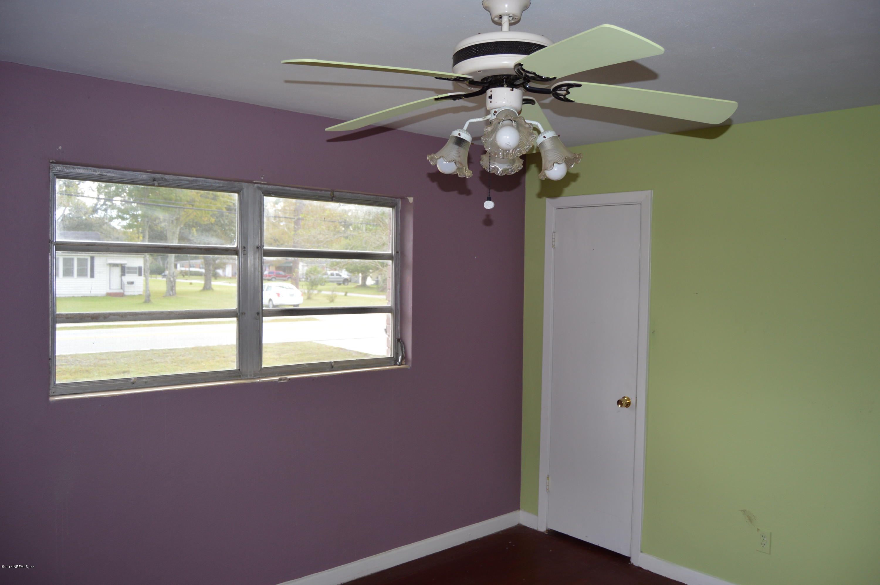 2236 Dean Road Jacksonville, FL 32216 - Photo 8 of 21 a view of a livingroom with a window