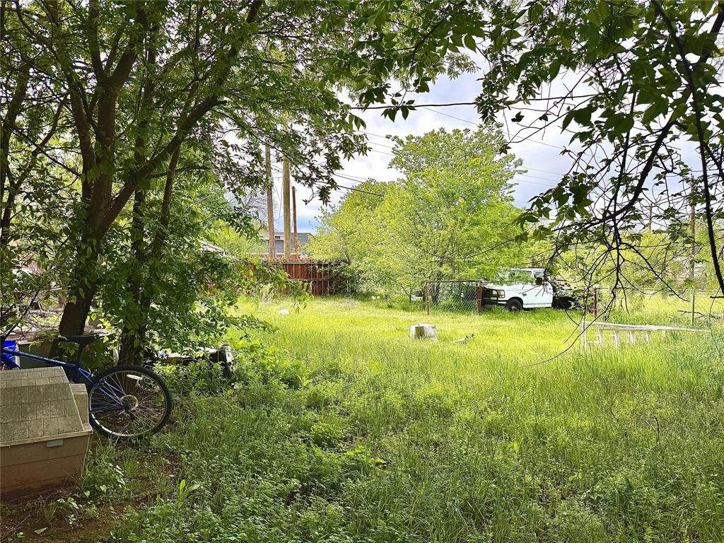 1101 Privado Street Graham, TX 76450 - Photo 4 of 5