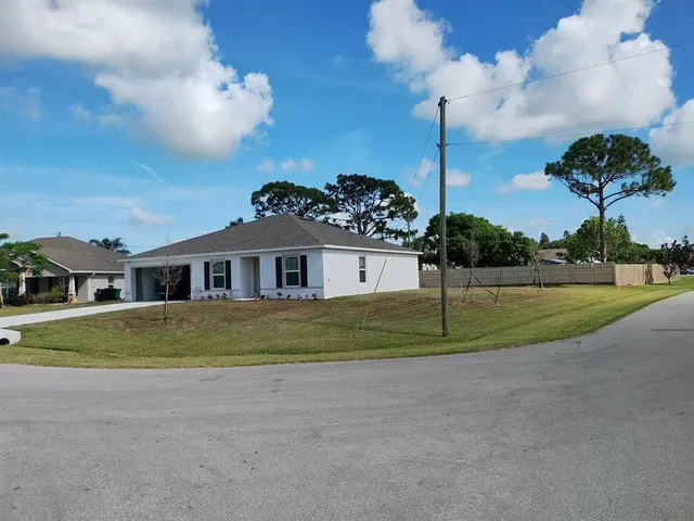 $2,890 | 2102 Southeast Holland Street, Port St. Lucie, FL 34952