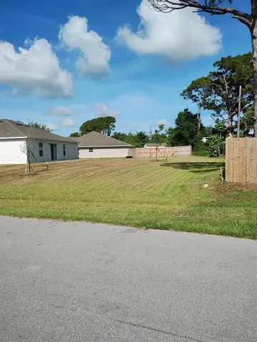 $2,890 | 2102 Southeast Holland Street, Port St. Lucie, FL 34952