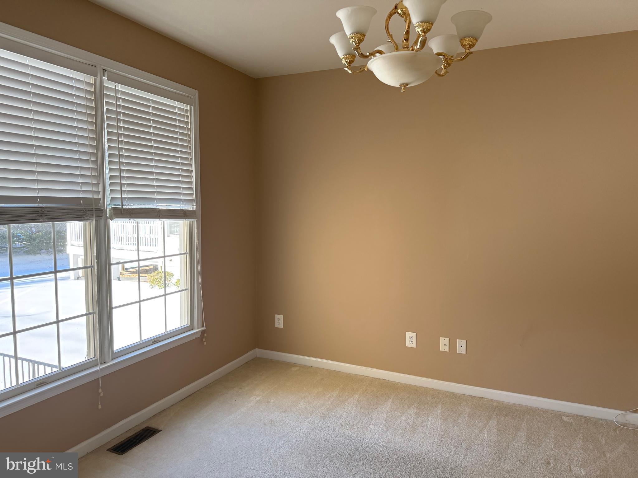 2635 Stoneridge Road Winchester, VA 22601 - Photo 9 of 21 Main-level office