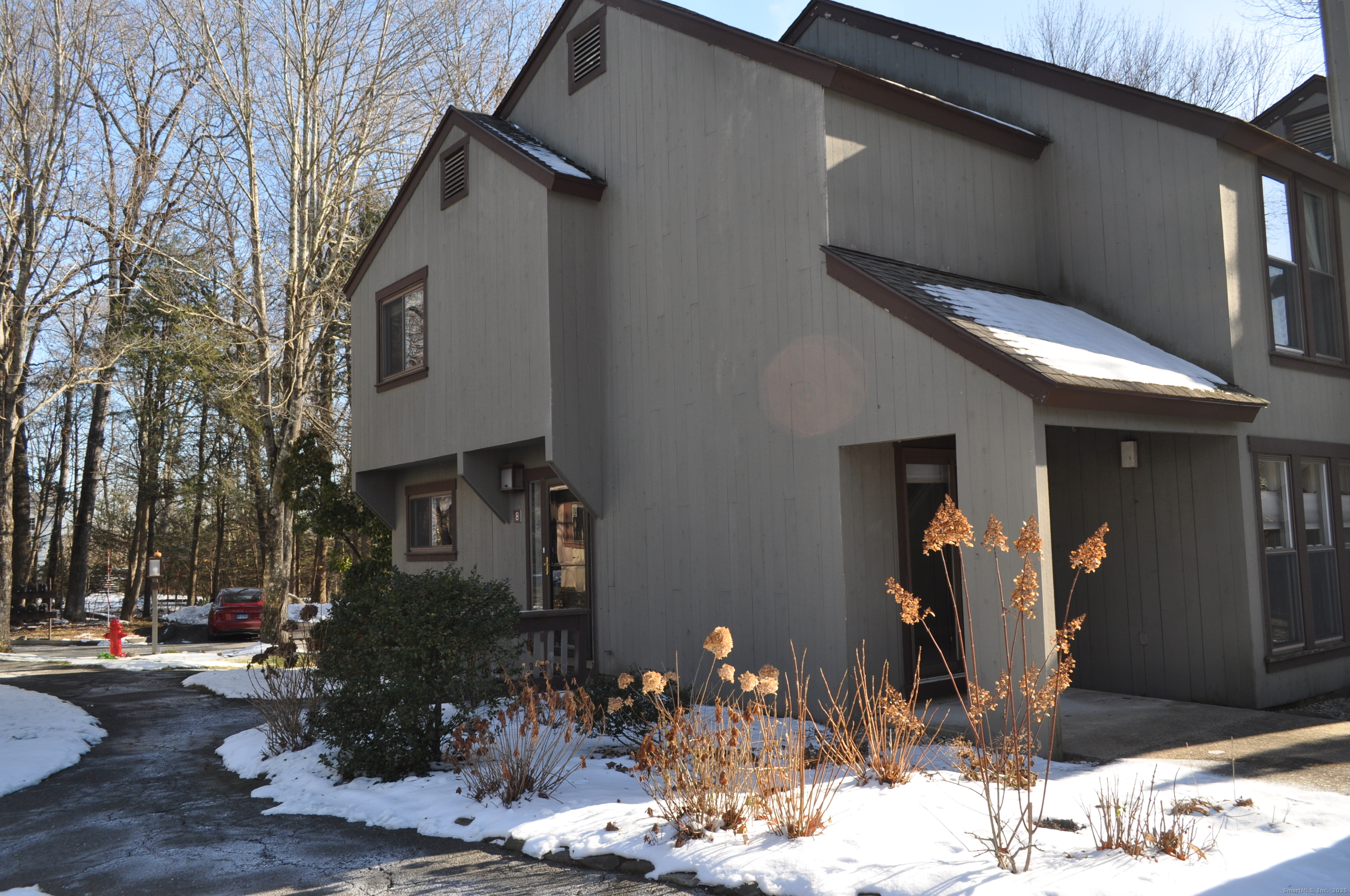 8 Willow Lane, Unit 8 Avon, CT 06001 - Photo 1 of 15 a front view of a house