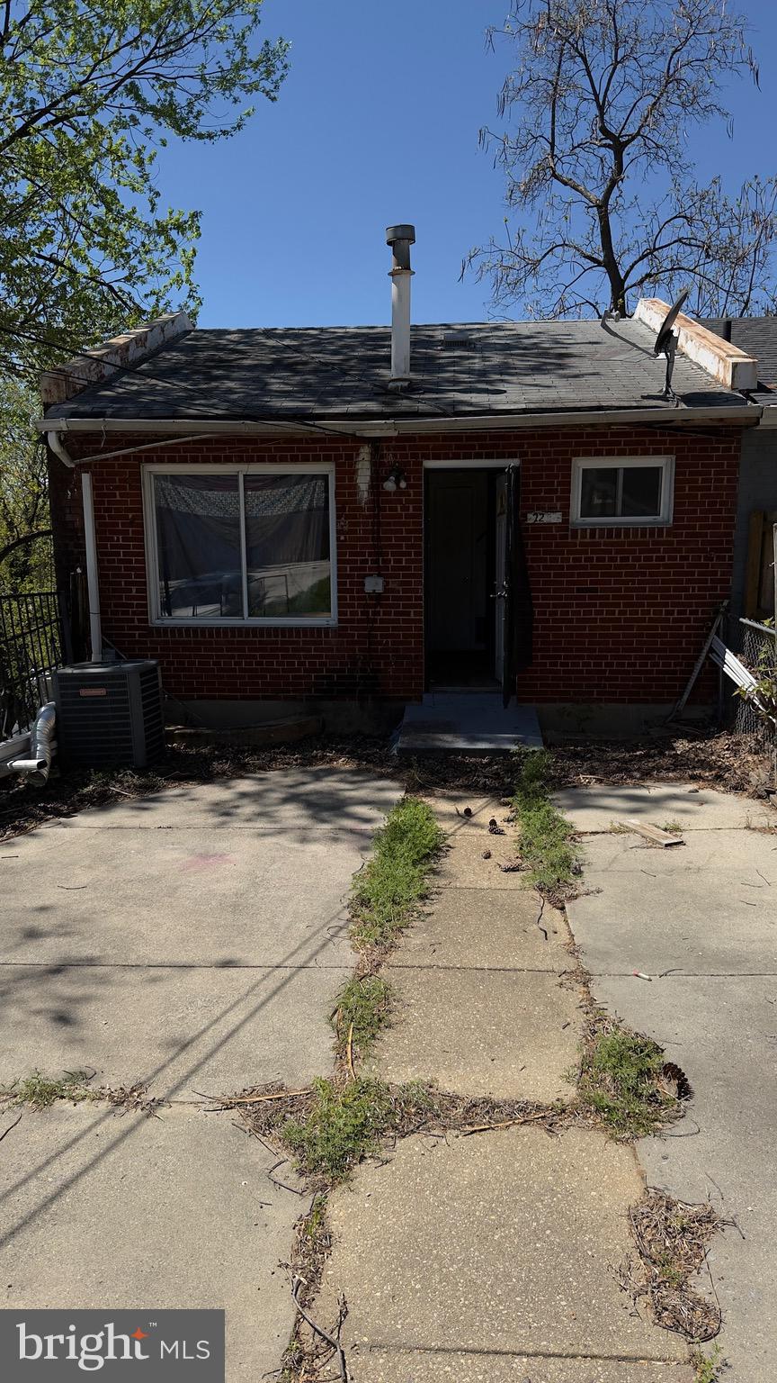 2215 14th Street Northeast Washington, DC 20018 - Photo 4 of 19