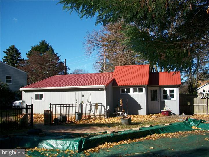 2800 Lenni Road Aston, PA 19014 - Photo 3 of 12 Garage