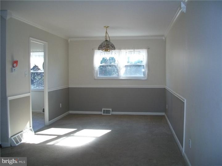 2800 Lenni Road Aston, PA 19014 - Photo 7 of 12 Dining Room