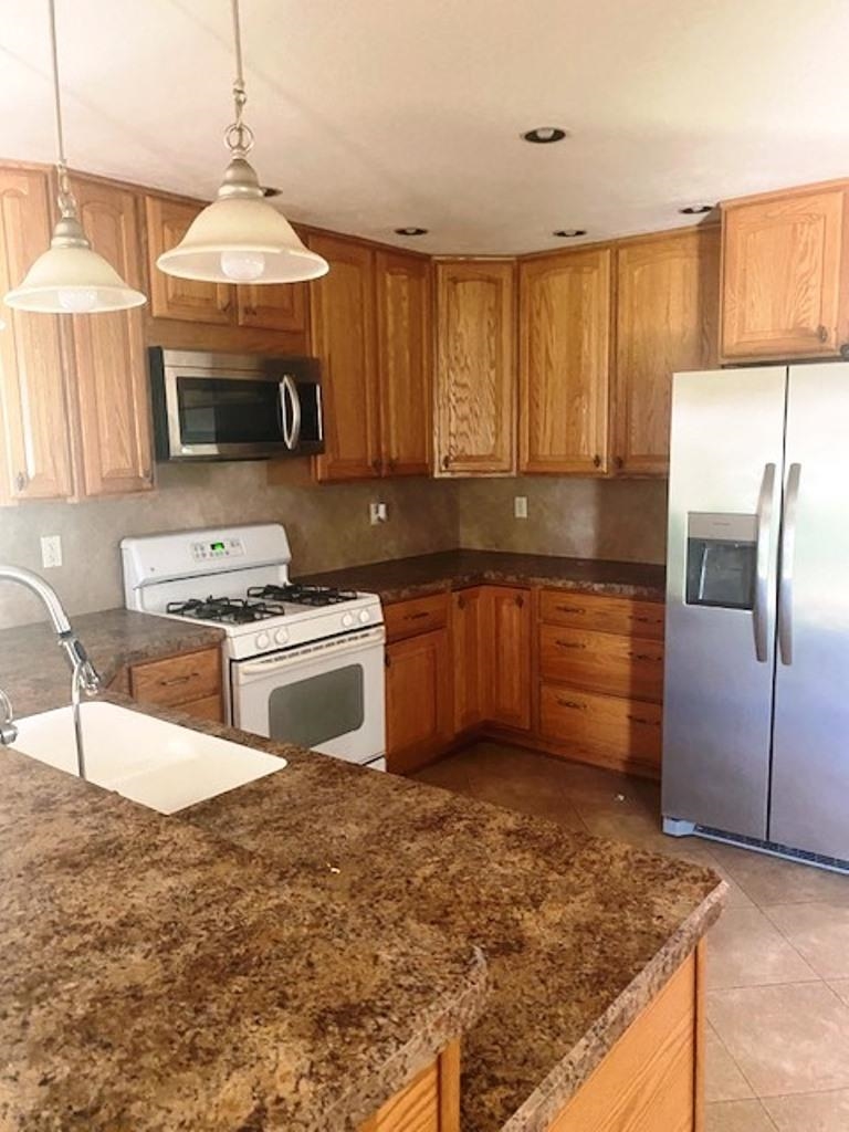 2014 North Meridian Road Rockford, IL 61101 - Photo 6 of 15