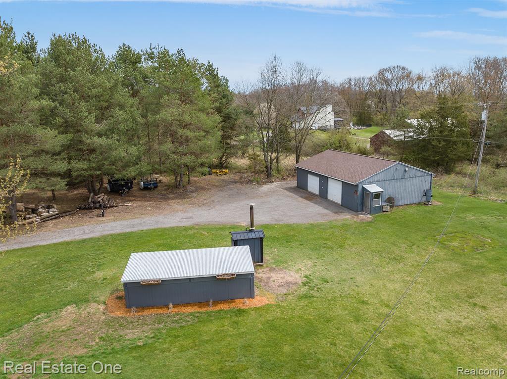 9143 Cedar Lake Road Pinckney, MI 48169 - Photo 20 of 24