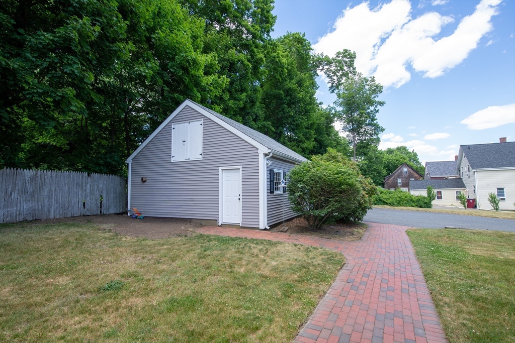 4 Star Avenue Middleboro, MA 02346 - Photo 37 of 40