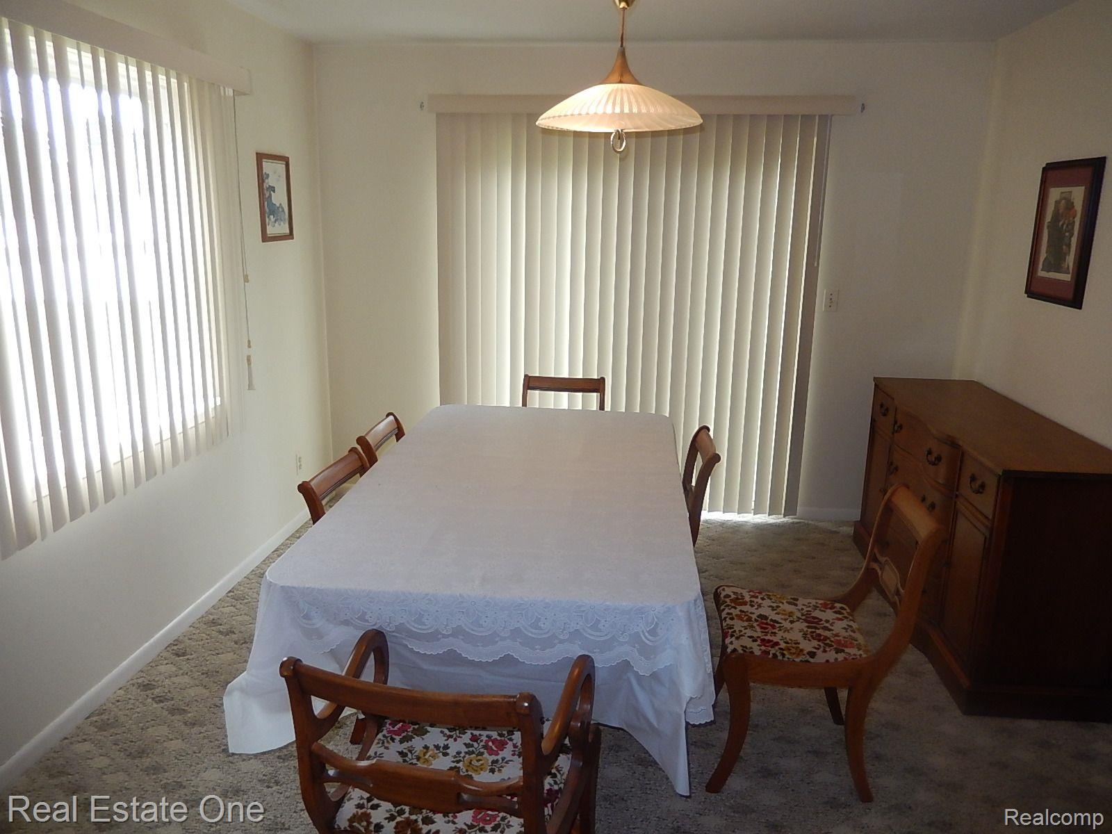 3831 Ellisia Road Commerce Township, MI 48382 - Photo 13 of 29 Dining Room