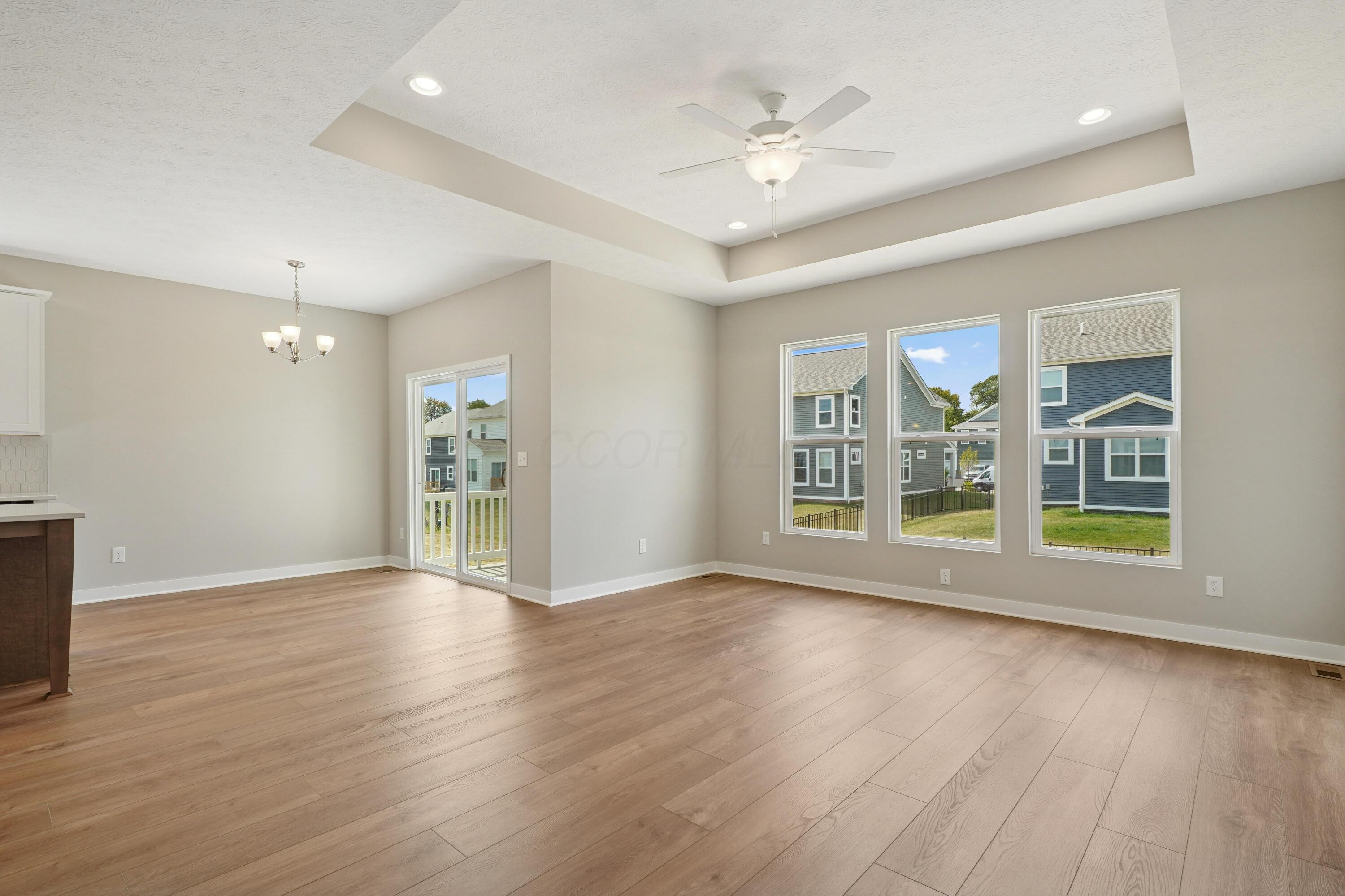 308 Reign Way Pataskala, OH 43062 - Photo 17 of 35 Living Room