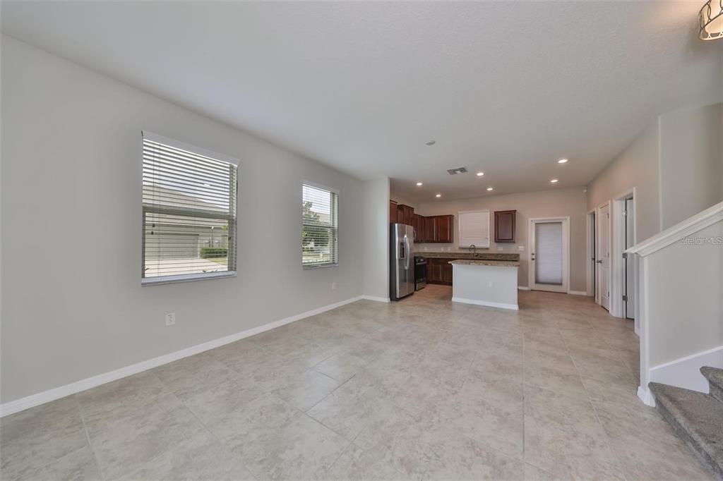 6328 Lantern View Place Apollo Beach, FL 33572 - Photo 4 of 43