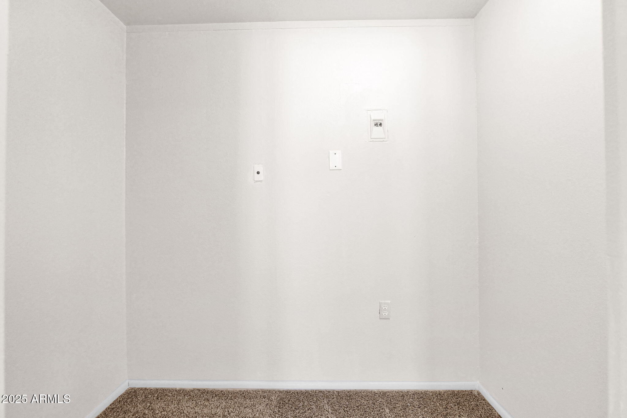 7221 Virginia Avenue Phoenix, AZ 85035 - Photo 23 of 33 a view of small space