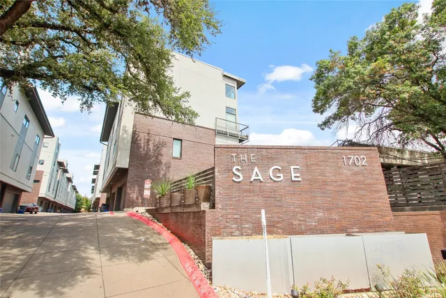 $639,000 | 1702 South Lamar Boulevard, Unit 3, Austin, TX 78704