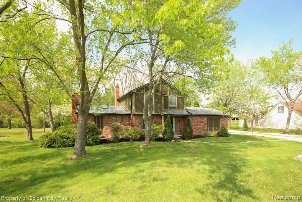 37520 West 8 Mile Road Farmington Hills, MI 48167 - Photo 3 of 26