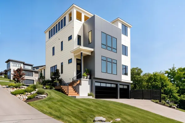 $1,995,000 | 301 33rd Avenue North, Nashville, TN 37209