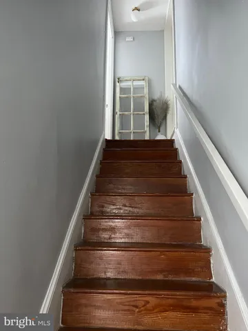 $399,900 | 222 Ridley Avenue, Folsom, PA 19033