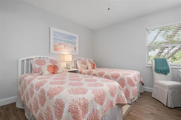 $1,700 | 3201 South Beneva Road, Unit 201, Sarasota, FL 34232