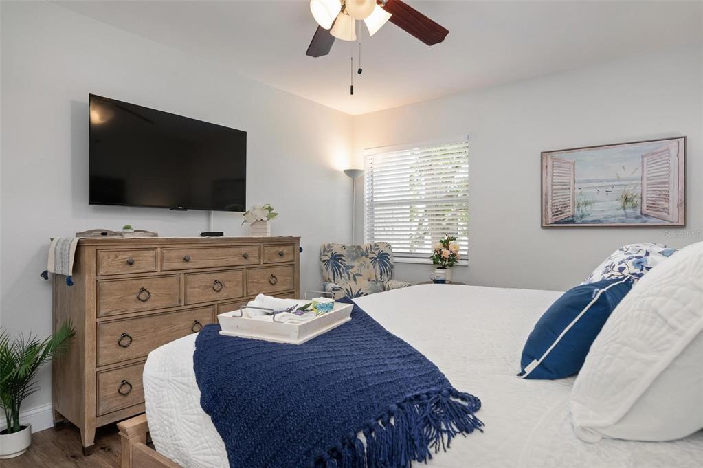 3201 South Beneva Road, Unit 201 Sarasota, FL 34232 - Photo 17 of 41