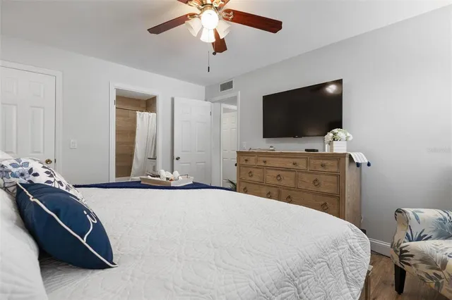 $2,300 | 3201 South Beneva Road, Unit 201, Sarasota, FL 34232