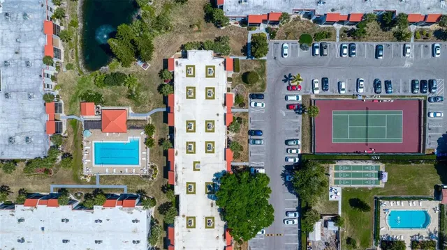 $2,300 | 3201 South Beneva Road, Unit 201, Sarasota, FL 34232