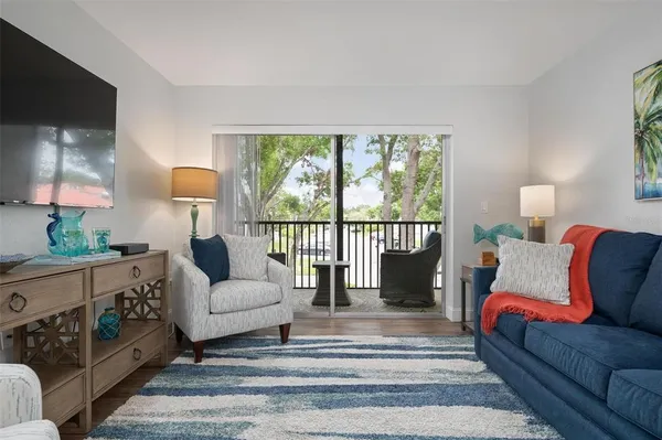$1,700 | 3201 South Beneva Road, Unit 201, Sarasota, FL 34232
