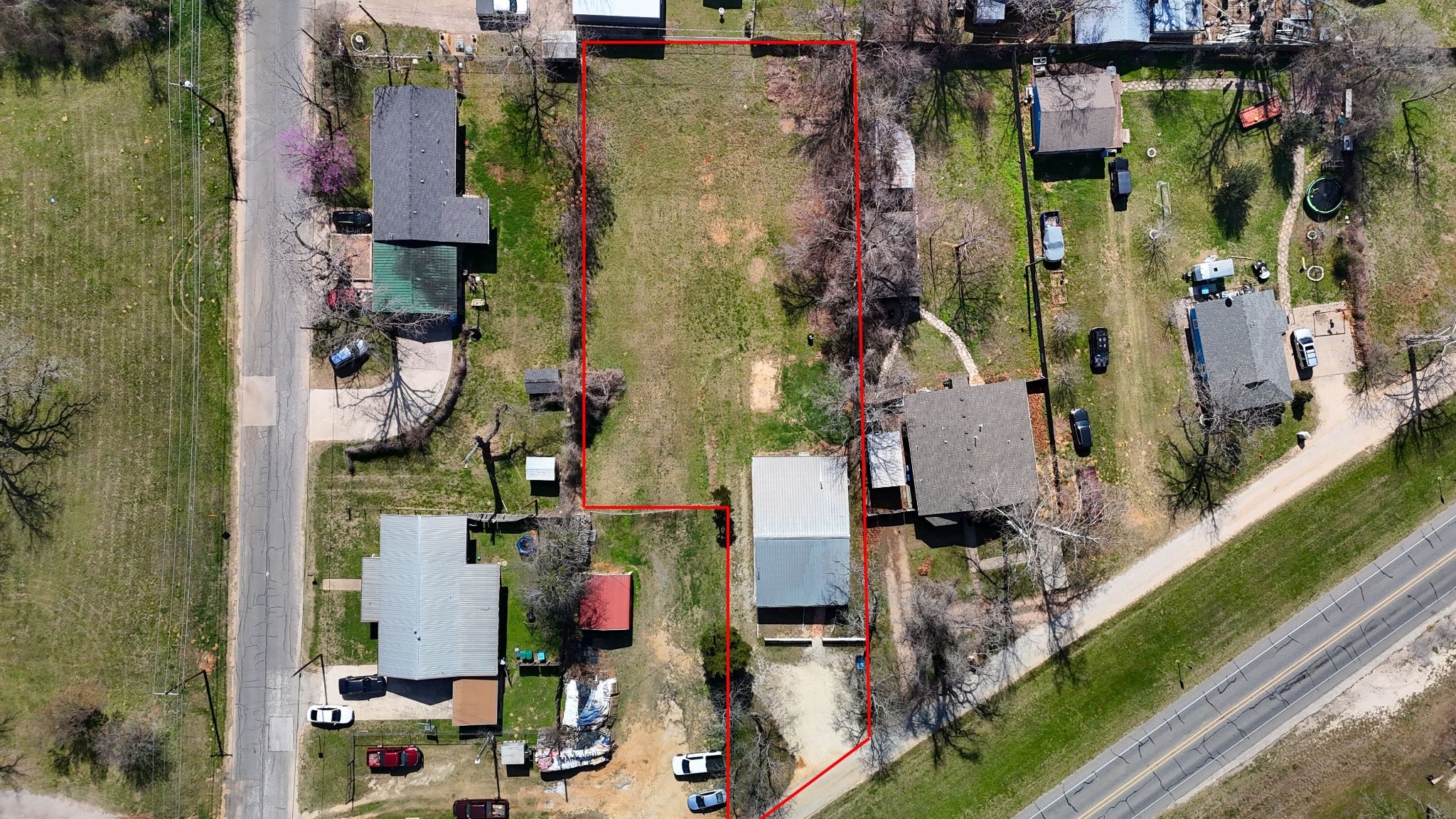 207 Harris Street Elgin, TX 78621 - Photo 16 of 19 an aerial view of houses and roads