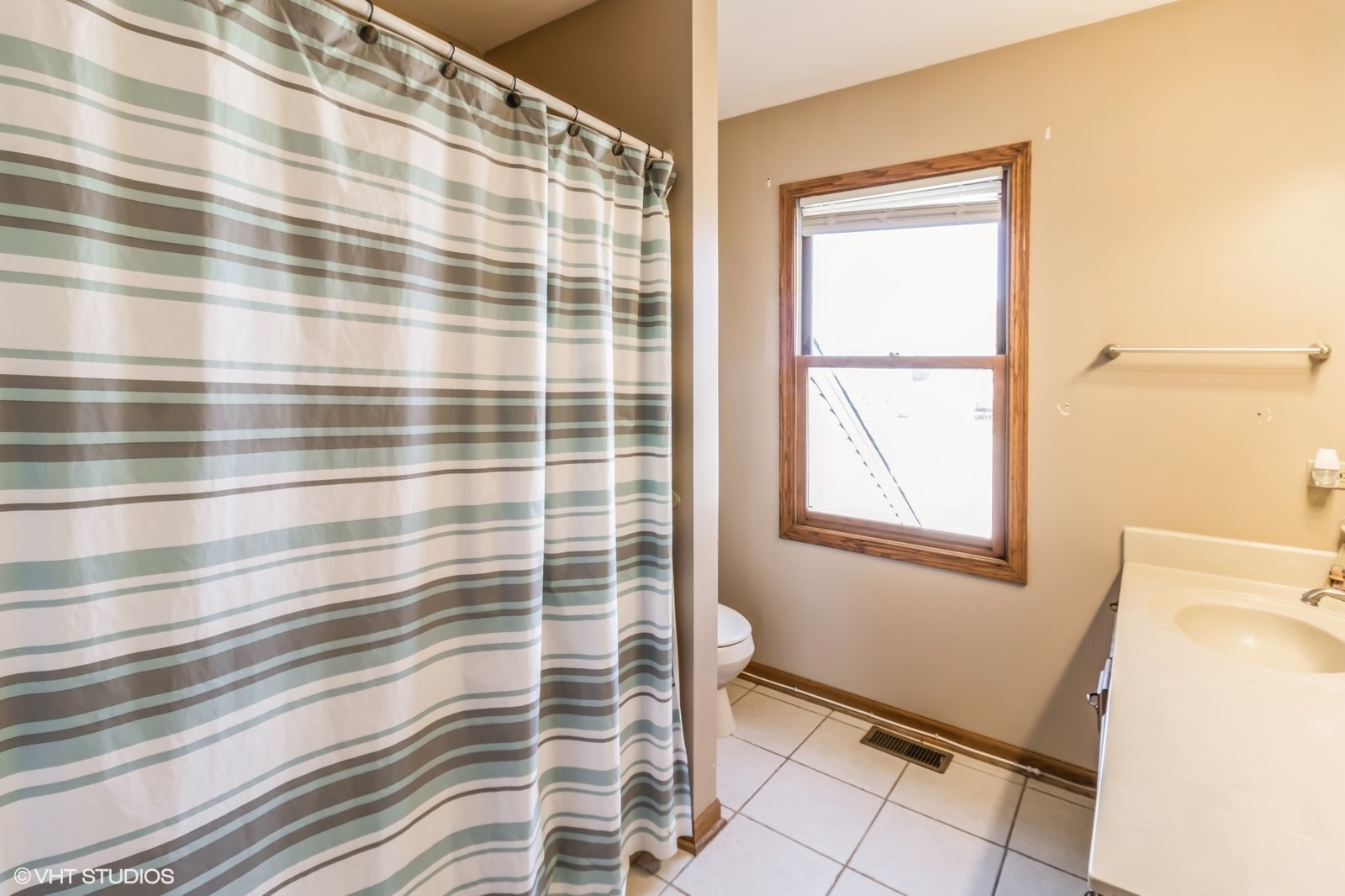 2029 Valley Creek Drive Elgin, IL 60123 - Photo 19 of 27