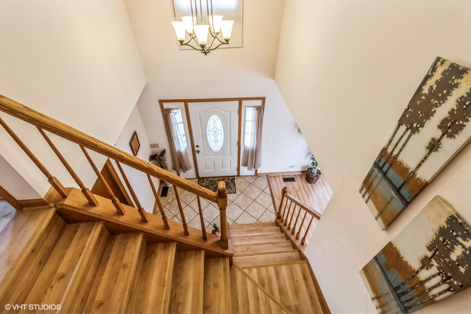 2029 Valley Creek Drive Elgin, IL 60123 - Photo 4 of 27