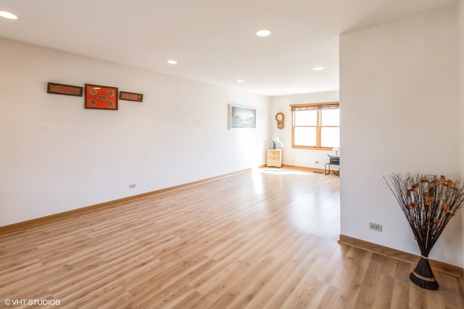 2029 Valley Creek Drive Elgin, IL 60123 - Photo 5 of 27