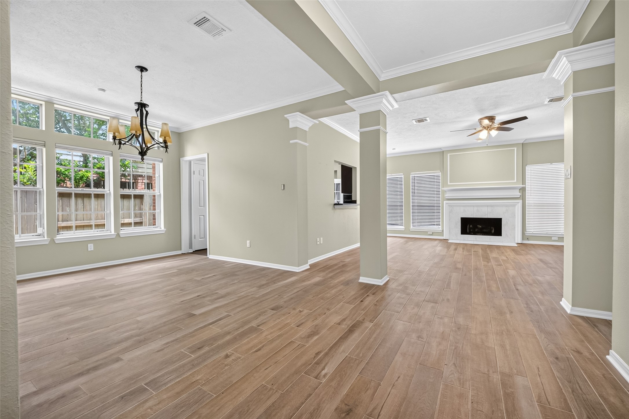 1430 Mabry Mill Road Houston, TX 77062 - Photo 4 of 39