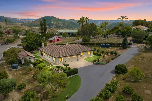 $1,020,000 | 4323 Rainbow Vista Drive, Fallbrook, CA 92028