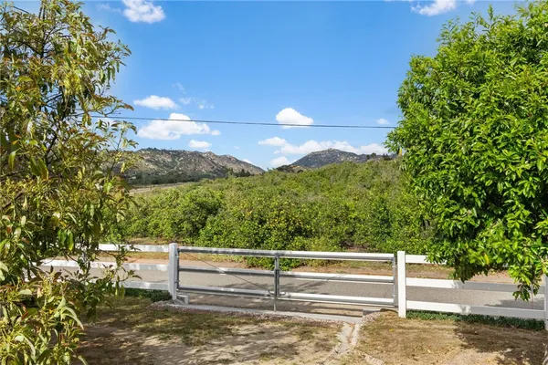 $1,020,000 | 4323 Rainbow Vista Drive, Fallbrook, CA 92028