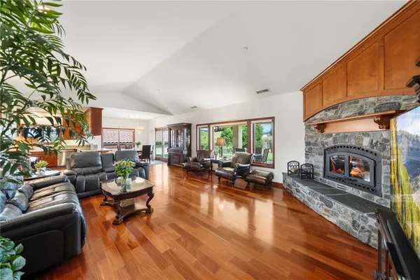 $1,020,000 | 4323 Rainbow Vista Drive, Fallbrook, CA 92028