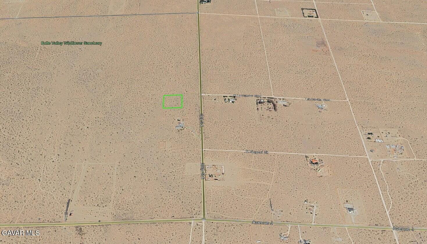 I8 Vic 200 Lancaster, CA 93535 - Photo 9 of 13 a bathroom with a shower