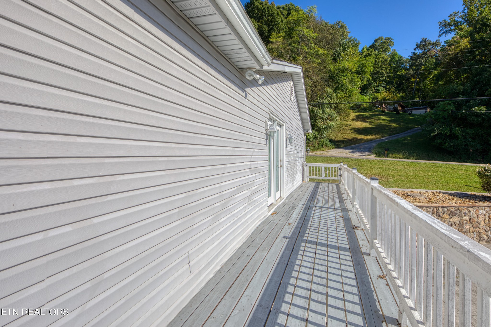 2203 Jones Bend Road Louisville, TN 37777 - Photo 20 of 47 Gallery Image 20