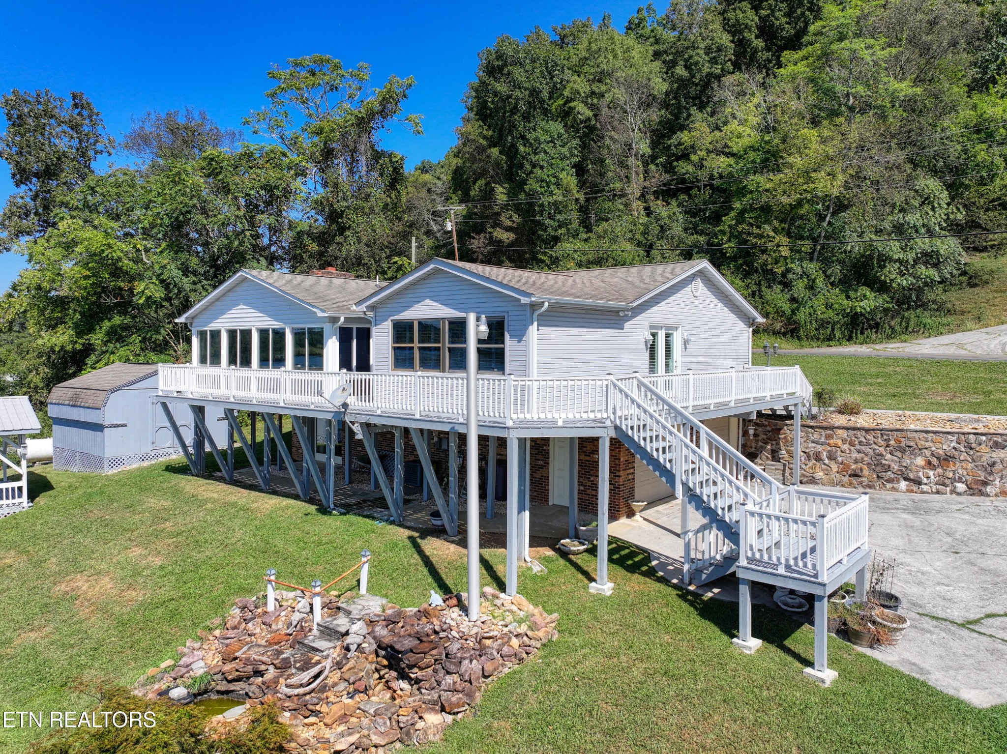 2203 Jones Bend Road Louisville, TN 37777 - Photo 31 of 47 Gallery Image 31