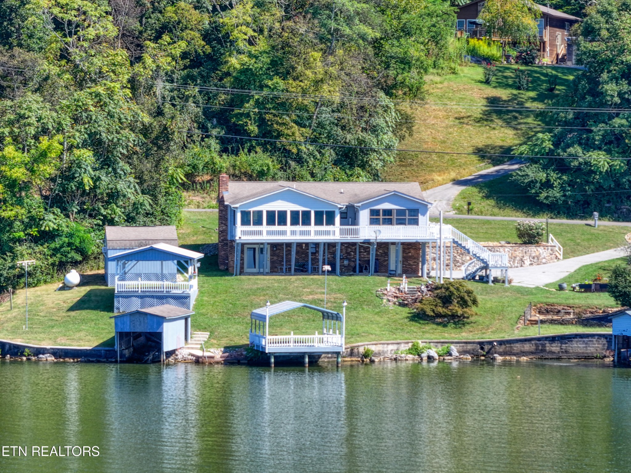 2203 Jones Bend Road Louisville, TN 37777 - Photo 33 of 47 Gallery Image 33