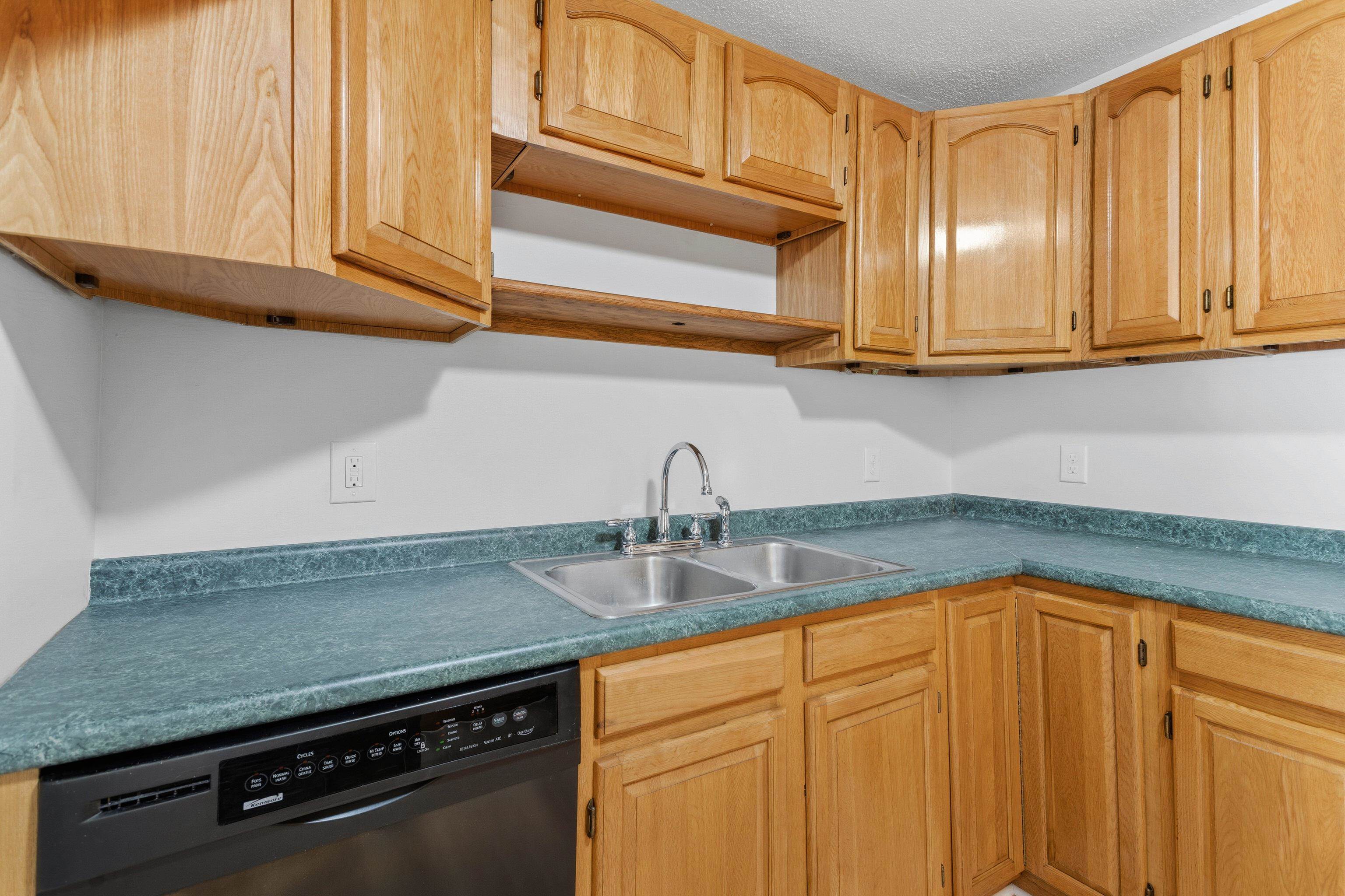 128 Loudon Road, Unit 10F Concord, NH 03301 - Photo 5 of 28