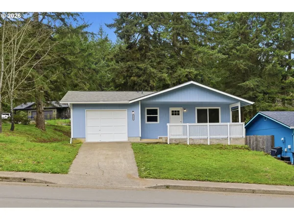 $349,500 | 88002 10th Street, Veneta, OR 97487