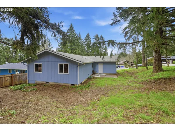 $349,500 | 88002 10th Street, Veneta, OR 97487